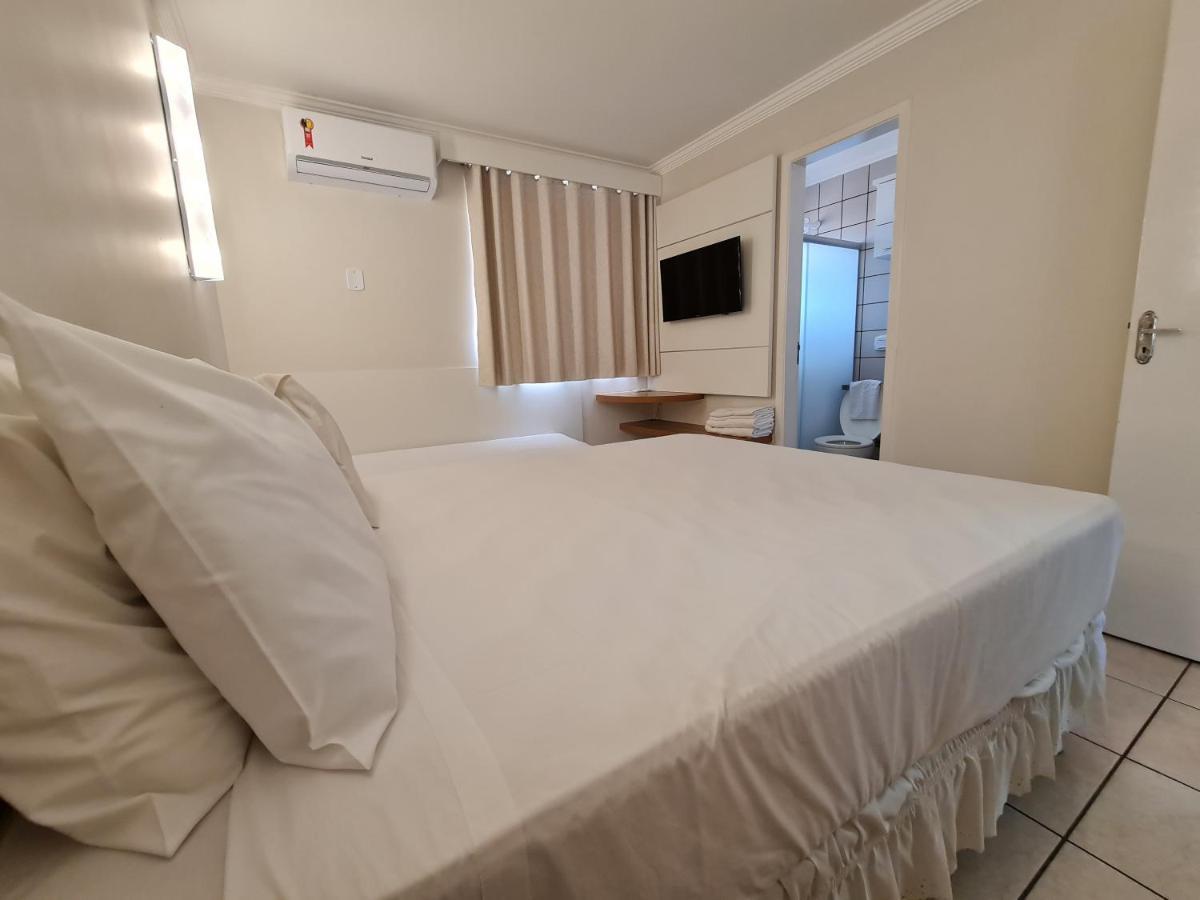 Hotel Diroma Fiori - Parque Aquatico E Muitas Piscinas Калдас-Новас Экстерьер фото